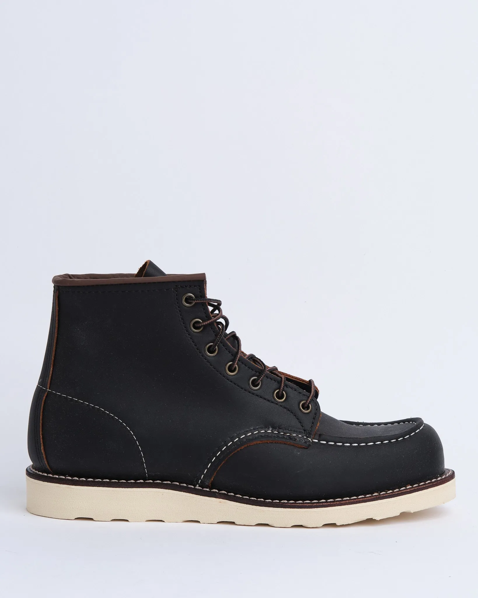 8849 Moc Toe Black Prairie Leather