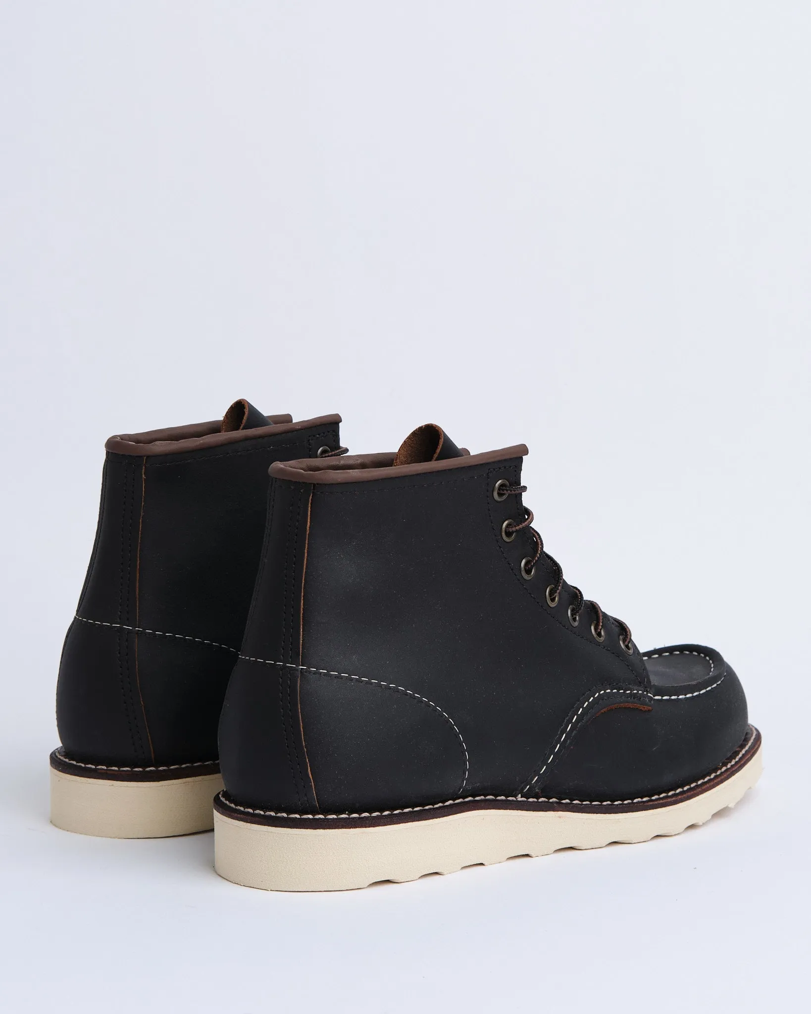 8849 Moc Toe Black Prairie Leather