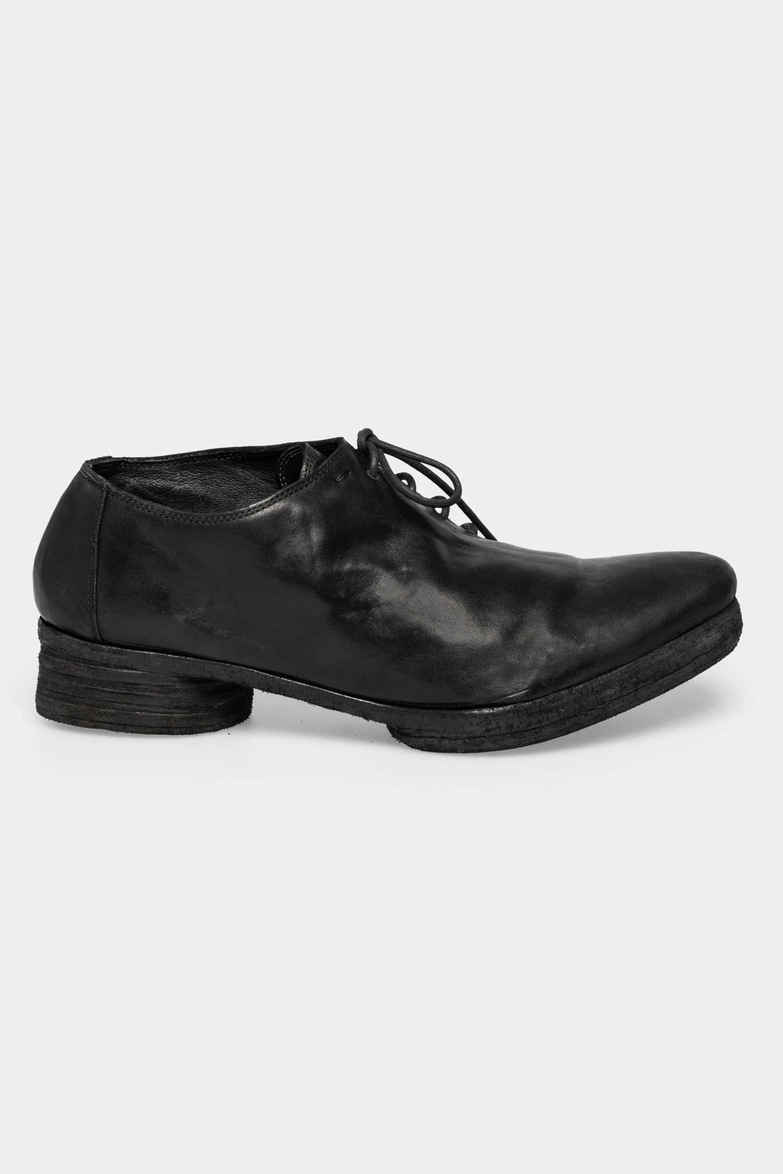 Asymmetrical laced leather horseshoe heel derbies