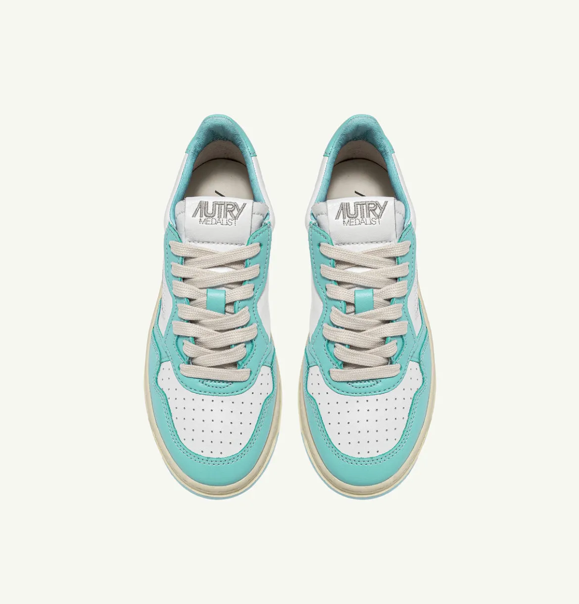 Autry Action Shoes Sneaker Medalist Low Women white turquoise AULWWB20