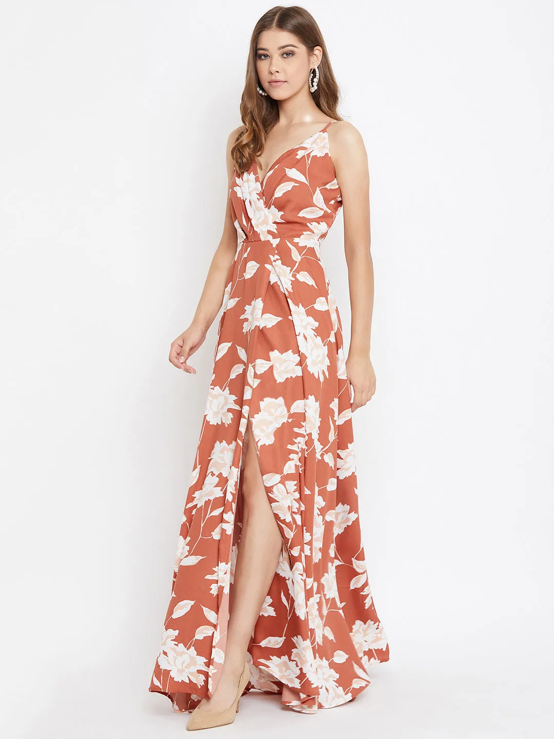 Berrylush Women Brown & White Floral Printed V-Neck Thigh-Slit Pleated Maxi Dress