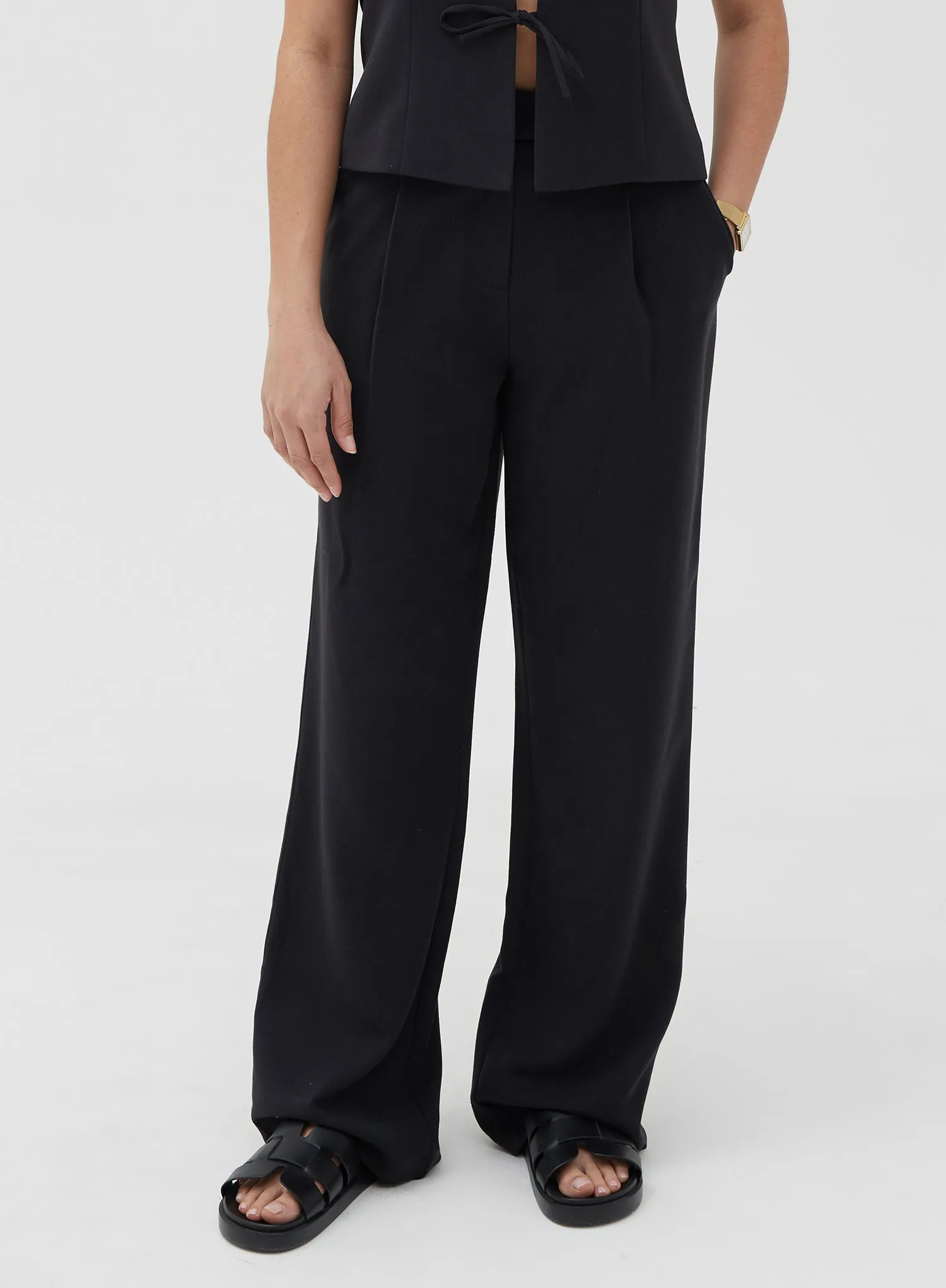 Black Straight Leg Trouser – Delilah