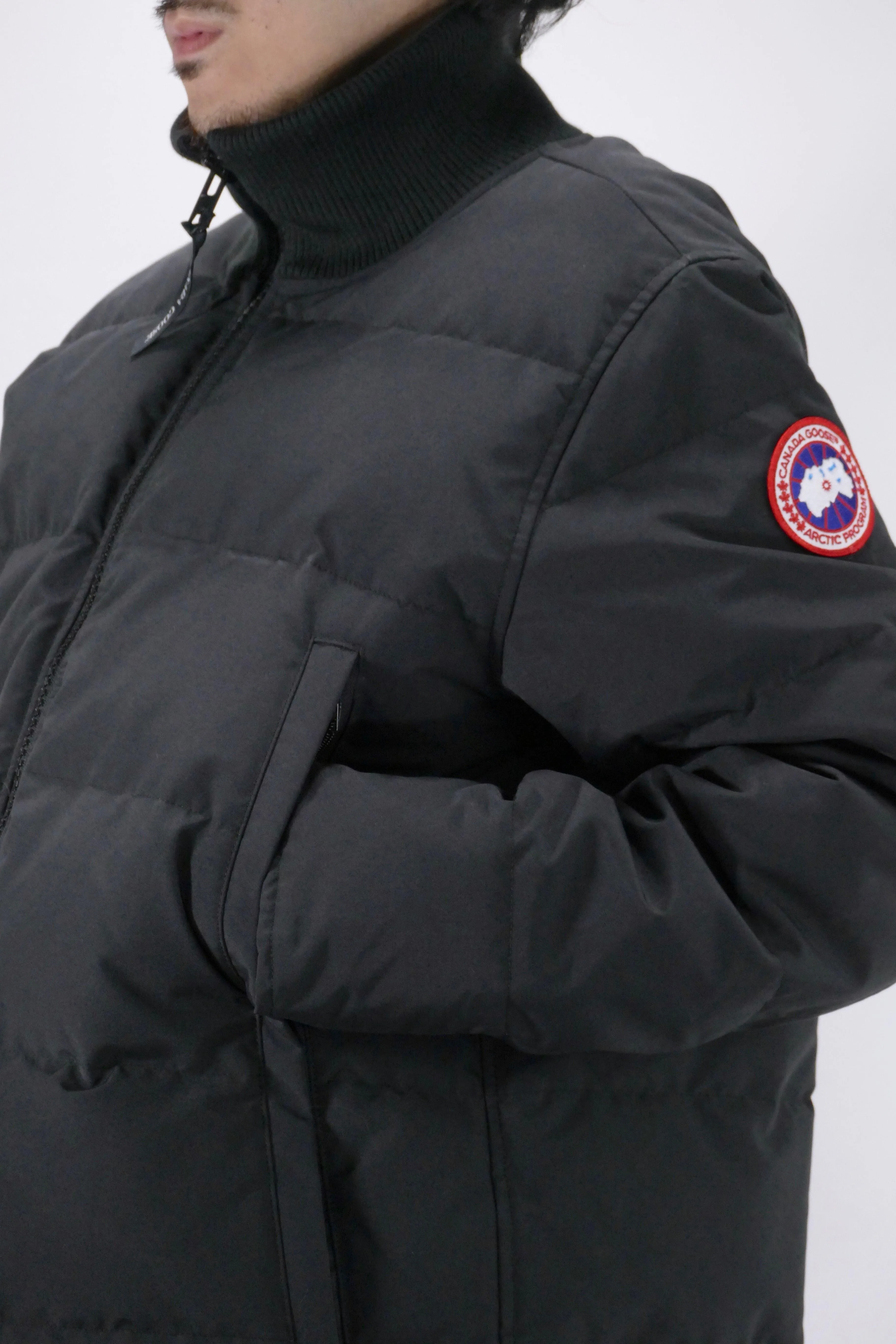 Canada Goose Mens Down Jacket Woolford - Black