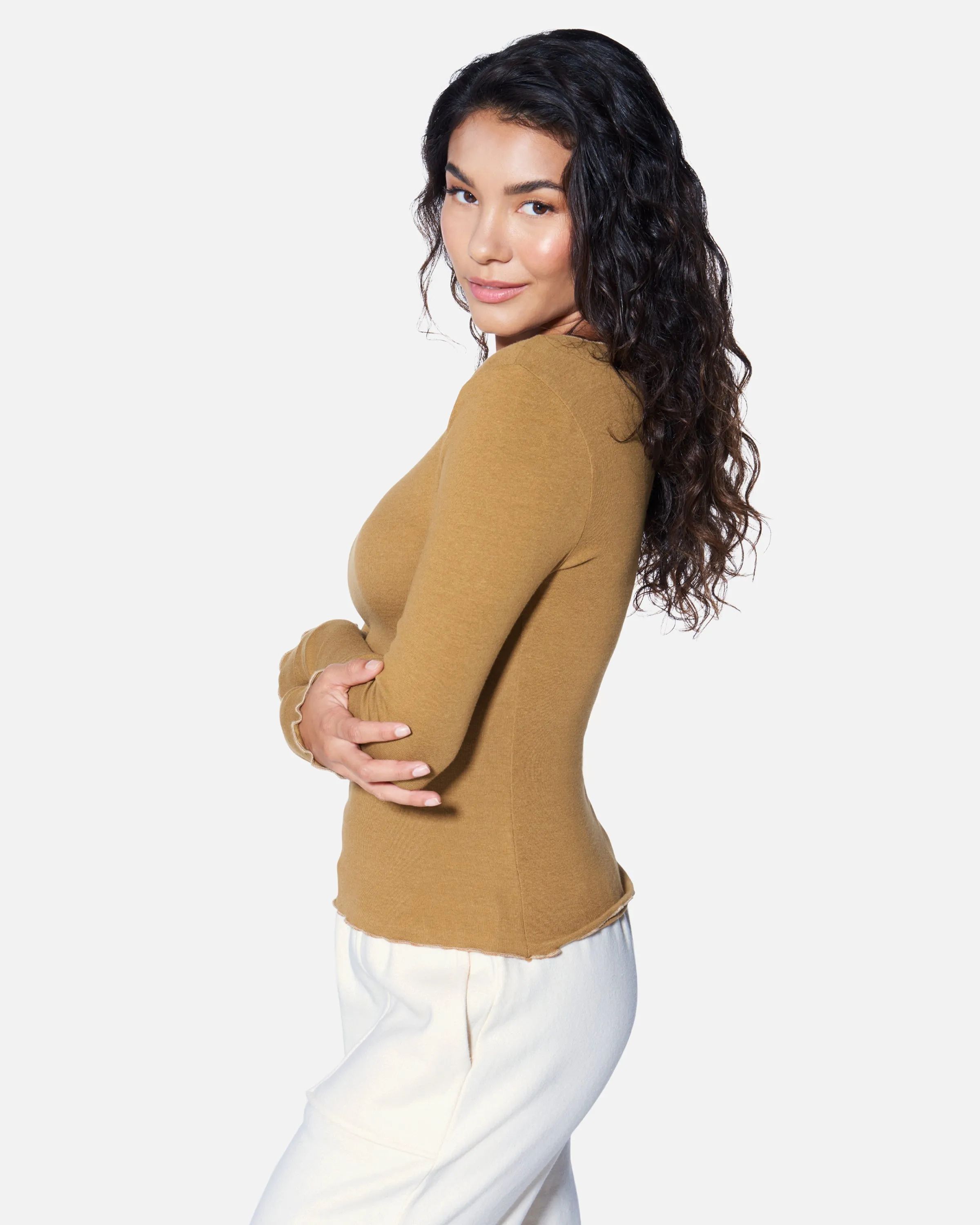 ESSENTIAL EVERYDAY LONG SLEEVE TOP