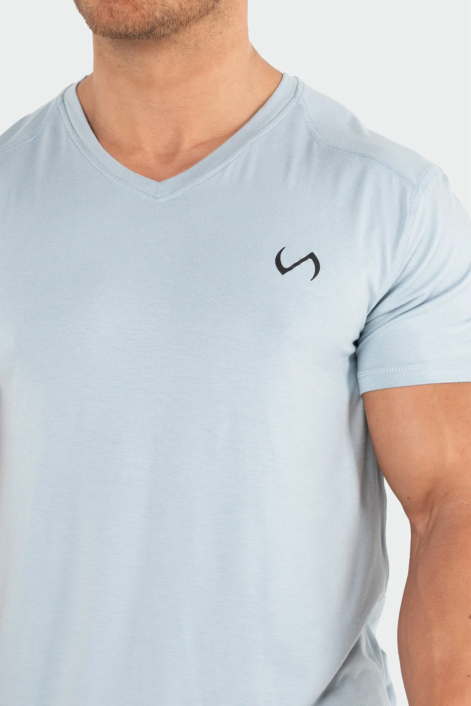 Focus Performance Bamboo V-Neck