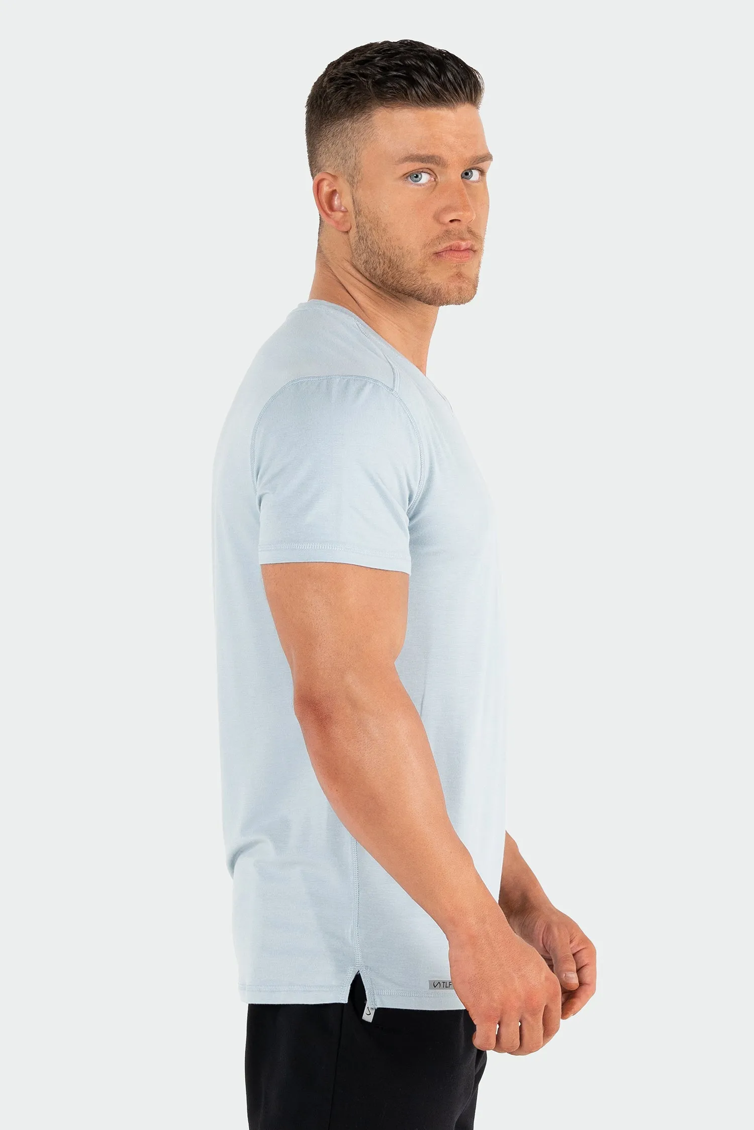 Focus Performance Bamboo V-Neck