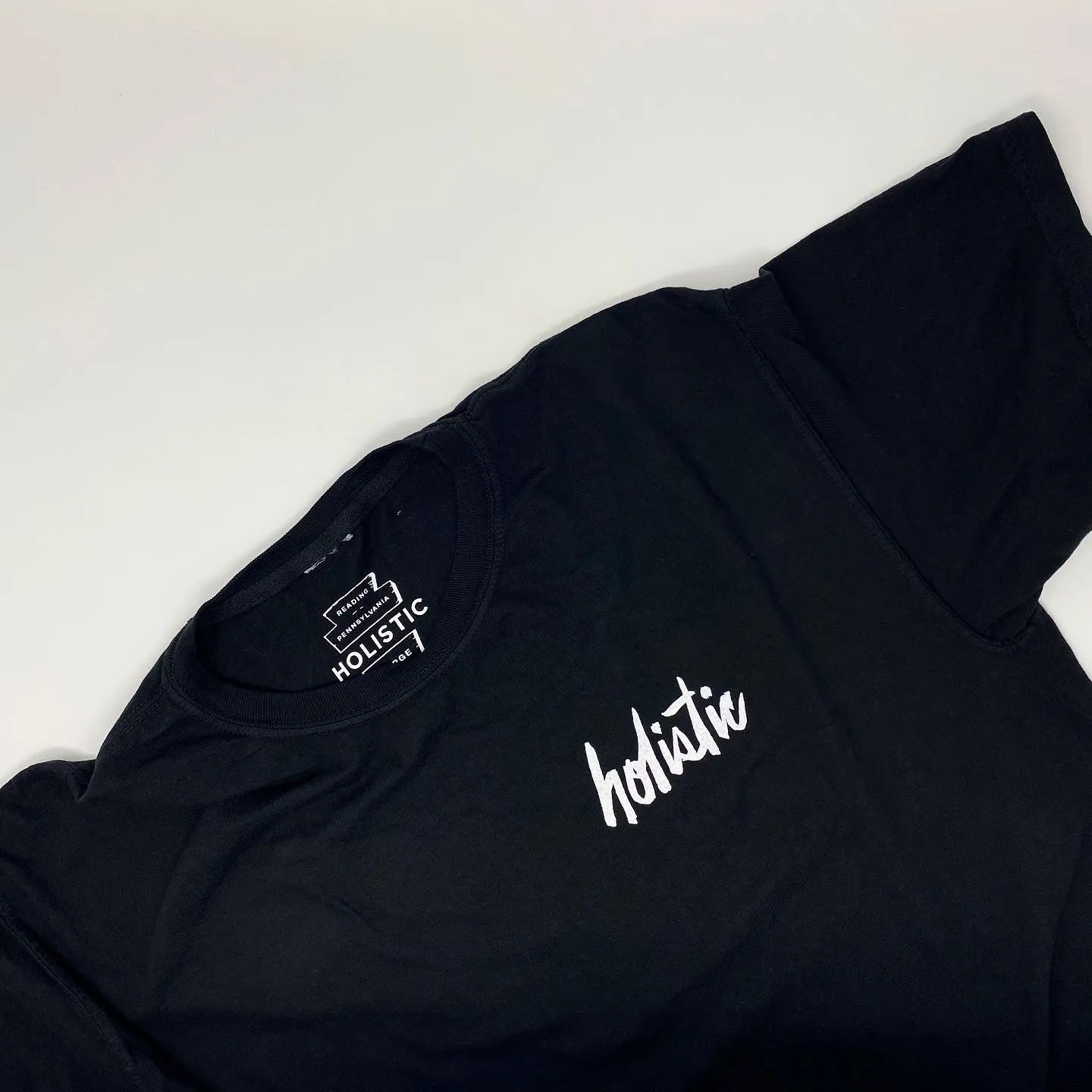 HOLISTIC CLASSIC LOGO TEE