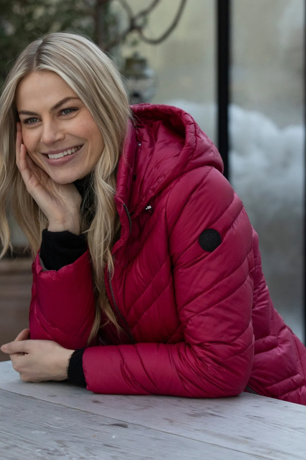 INDIA Quilted Light Down Jacket in Scarlet 2243