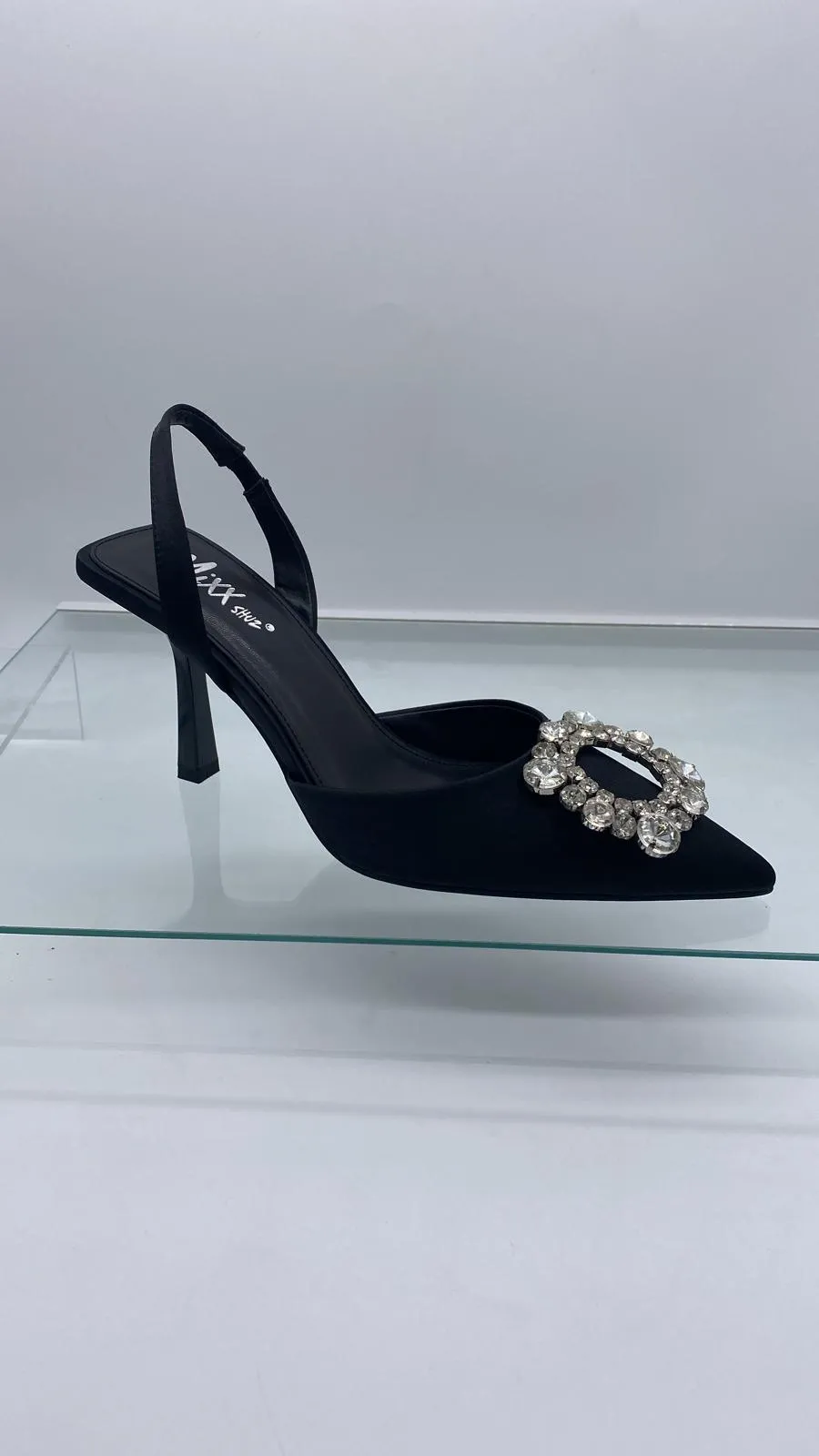 MANOLO - BLACK