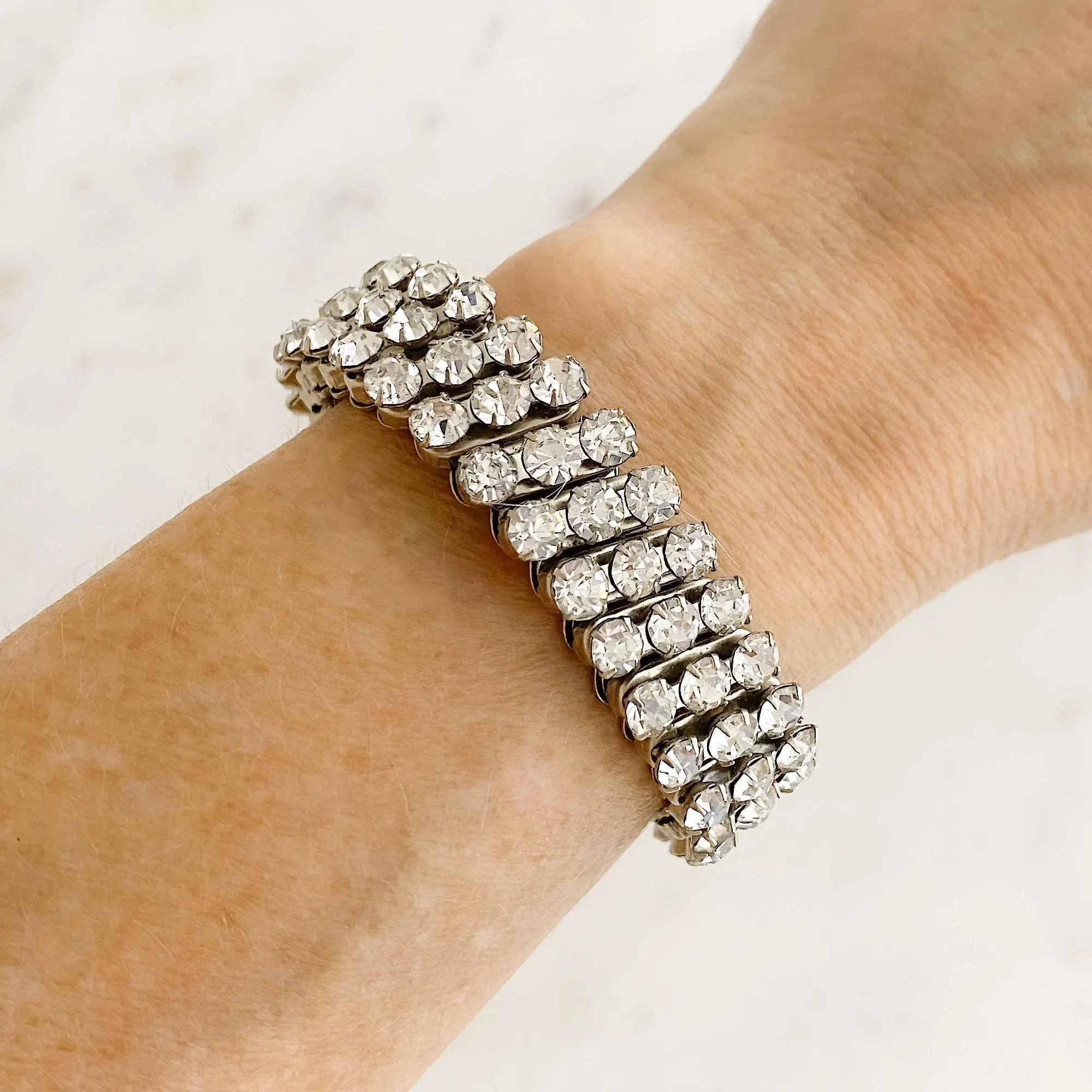 MINNIE vintage rhinestone expansion bracelet