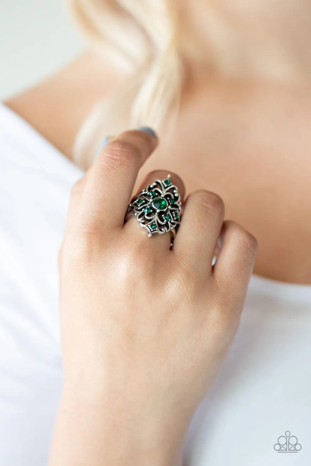 Paparazzi Imperial Iridescence - Green Ring