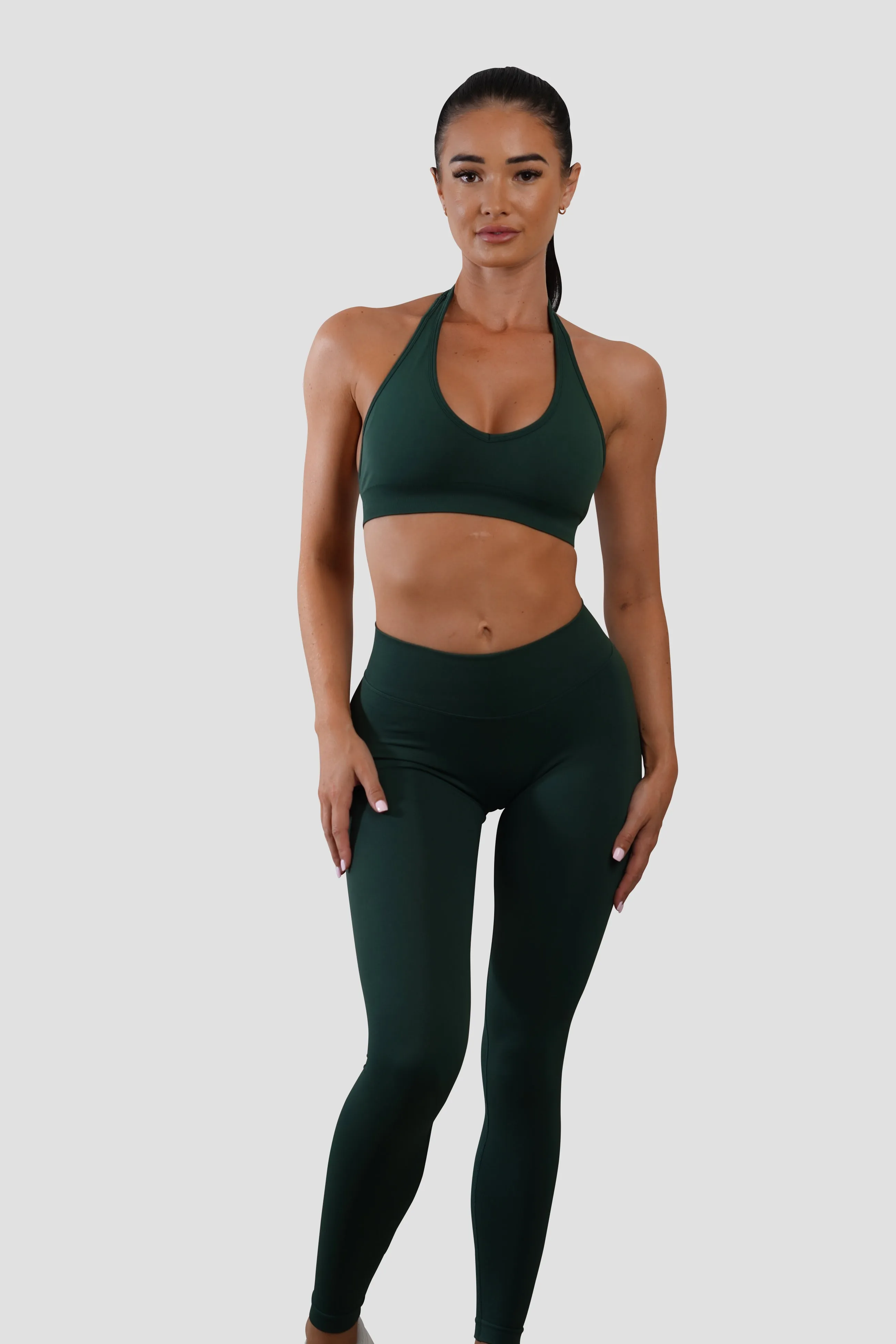 RECOIL HALTER CROP - FOREST GREEN