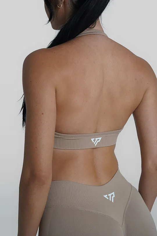 RECOIL HALTER CROP - LATTE