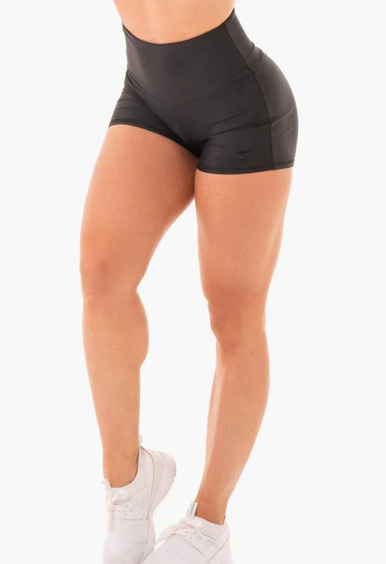 Scrunch Bum Shorts Classic ( Wine)