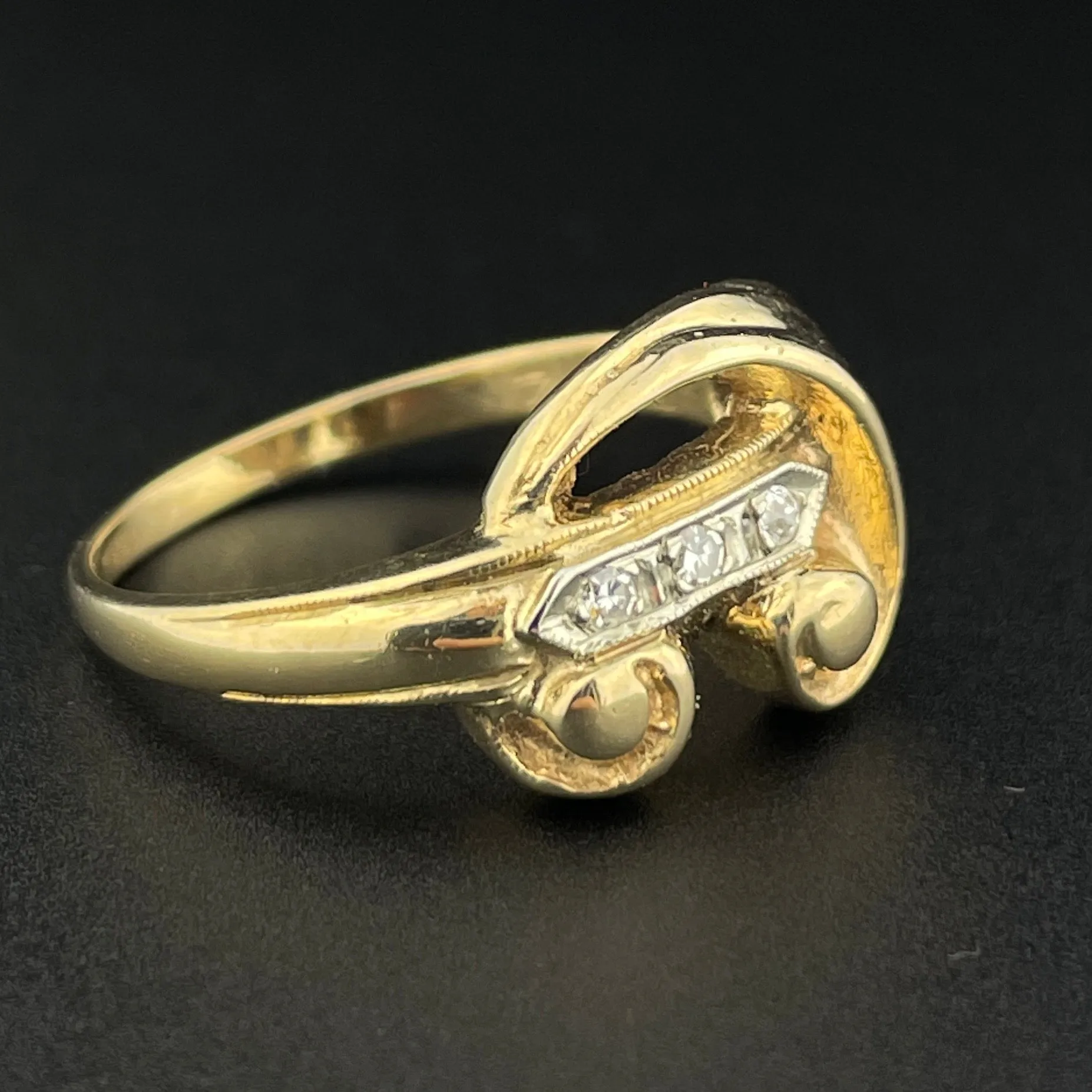 Vintage 14K Gold Three Stone Diamond Ring