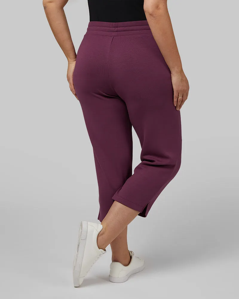 WOMEN'S STUDIO TECH CAPRI